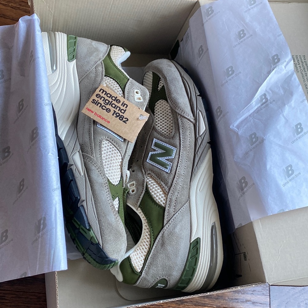 Mens sneakers